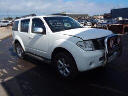 NISSAN PATHFINDER 2.5 LITRE AUTOMATIC DIESEL WRECKING