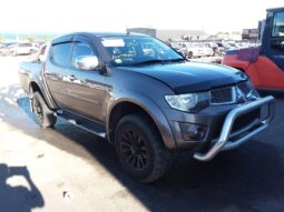 MITSUBISHI TRITON 2.5 LITRE DIESEL AUTOMATIC WRECKING