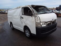 TOYOTA HIACE 2.7 LITRE PETROL AUTOMATIC WRECKING