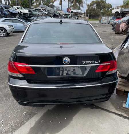 DRY CREEK WRECKERS-10/2005 BMW 750i E65 5LTR V8 AUTO RWD SEDAN BLACK full