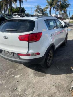 DRY CREEK WRECKERS – 10/2015 KIA SPORTAGE SL AUTO 2LTR G4NC PETROL FWD WHITE full