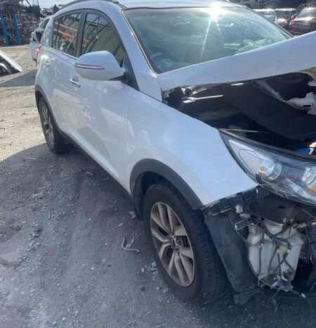 DRY CREEK WRECKERS – 10/2015 KIA SPORTAGE SL AUTO 2LTR G4NC PETROL FWD WHITE full