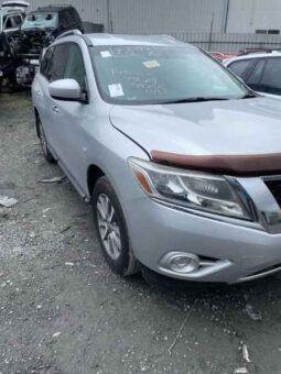 DRY CREEK WRECKERS-8/2013 NISSAN PATHFINDER R52 3.5L AUTO CVT FWD WAGON SILVER full