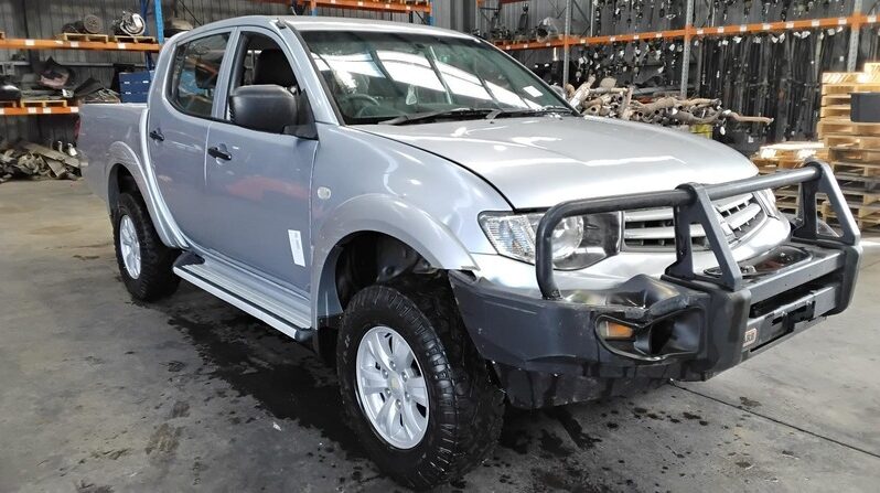 Wrecking 2015 Mitsubishi MN Triton 4×4 GLX 2.5L Manual Diesel Utility | Stock No. W1950 full