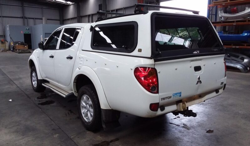 Wrecking 2015 Mitsubishi MN Triton 4×4 GLX 2.5L Auto Diesel Utility | Stock No. W1868 full