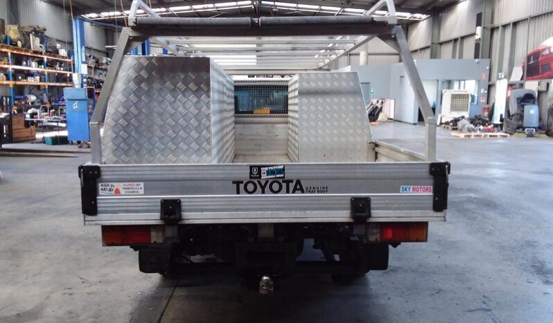 Wrecking 2011 Toyota Hilux 4×2 Workmate 3.0L Manual Diesel Pickup | Stock No. W1923 full