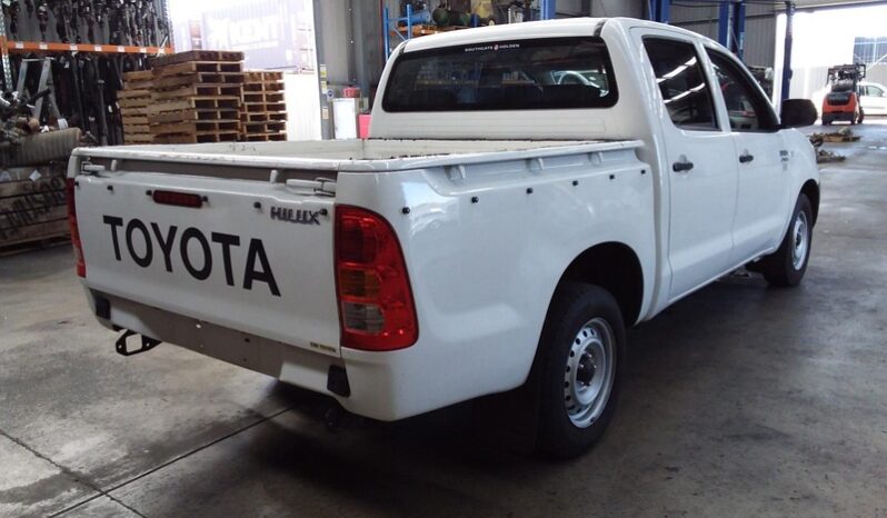 Wrecking 2009 Toyota Hilux 4×2 Workmate 2.7L Auto Petrol Utility | Stock No. W1924 full