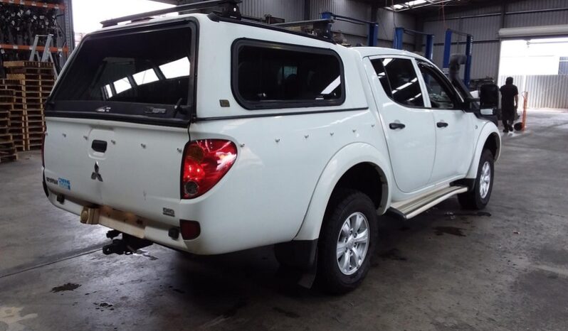 Wrecking 2015 Mitsubishi MN Triton 4×4 GLX 2.5L Auto Diesel Utility | Stock No. W1868 full