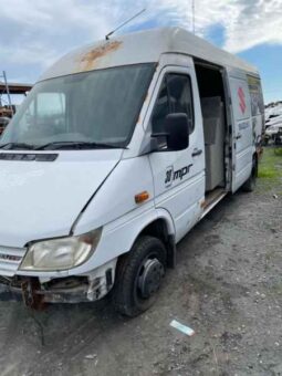 DRY CREEK WRECKERS-10/2001 MERCEDES SPRINTER VAN 2.1L T/DIESEL MANUAL RWD VAN