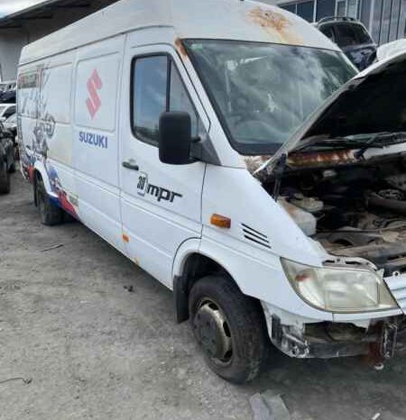 DRY CREEK WRECKERS-10/2001 MERCEDES SPRINTER VAN 2.1L T/DIESEL MANUAL RWD VAN full