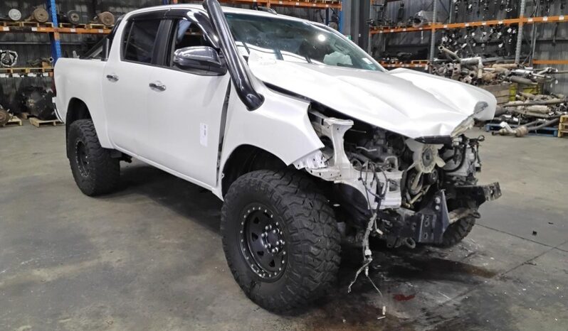 Wrecking 2018 Toyota Hilux 4×4 SR5 2.8L Manual Diesel Wagon | Stock No. W1989 full