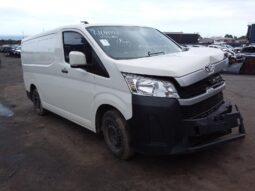 TOYOTA HIACE DIESEL AUTOMATIC WRECKING