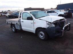 TOYOTA HILUX 2.7 LITRE MANUAL PETROL WRECKING