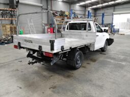 Wrecking 2018 Toyota Hilux 4×2 Workmate 2.7L Manual Petrol Pickup | Stock No. W2004 full