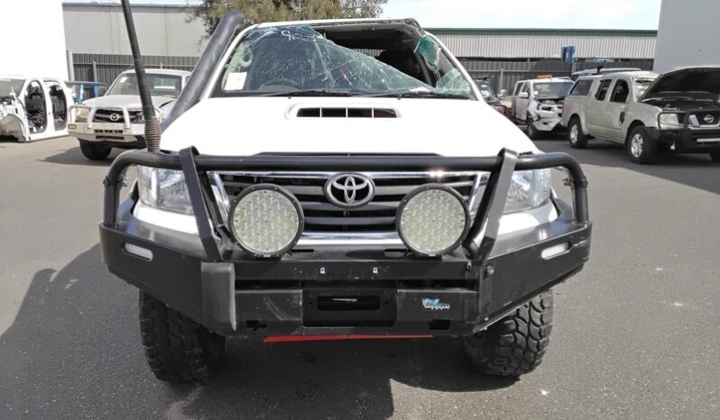 Wrecking 2015 Toyota Hilux 4×4 SR 3.0L Manual Diesel Pickup | Stock No. W2055 full