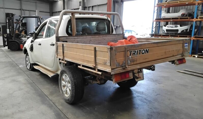 Wrecking 2013 Mitsubishi Triton MN 4×4 GLX 2.5L Manual Diesel Utility | Stock No. W2075 full